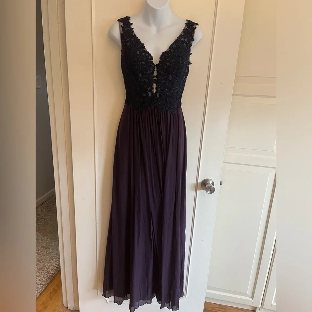 SHERRI HILL Formal evening gown/prom gown, purple size 2 - Picture 5 of 17